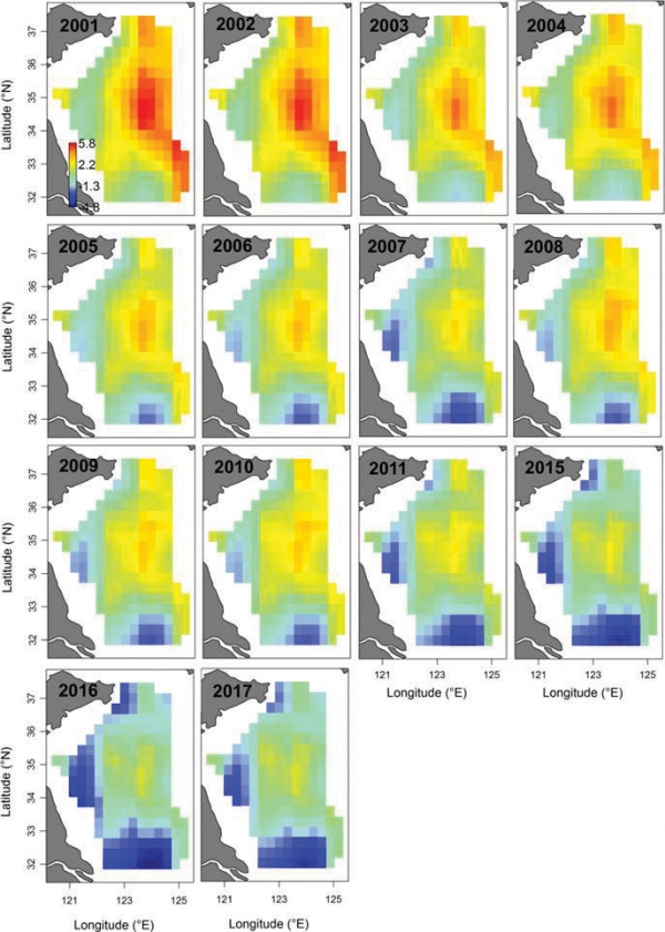 그림 6. 중국 저인망 조사 참조기 생체량 밀도 분포 (kg/km2, 2001-2017)(출처_ Han Q, Grüss A, Shan X, Jin X, Thorson JT 2021. Understanding patterns of distribution shifts and range expansion/contraction for small yellow croaker (Larimichthys polyactis) in the Yellow Sea. Fish Oceanogr 30, 69-84.)