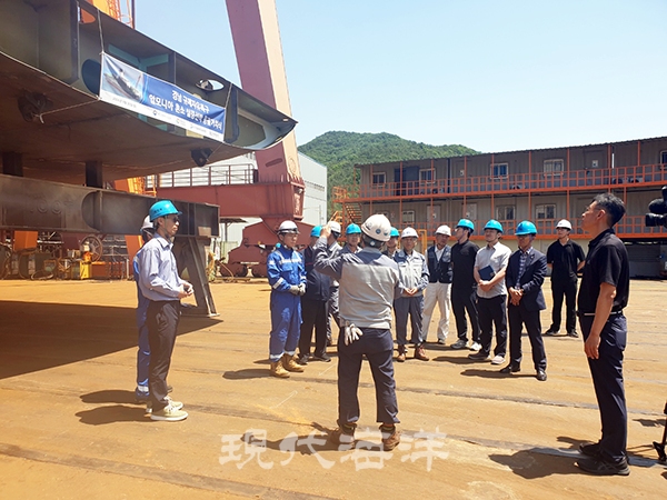 경상남도는 20일 이케이중공업에서 암모니아 혼소 연료추진시스템 실증선박의 용골 거치식을 개최하고 선박 건조 순항을 알렸다.