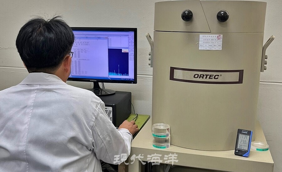 경주시가 2024년도 3분기 수산물과 정수장 식수에 대한 방사능 분석을 실시한 결과 기준을 모두 충족했다고 15일 밝혔다.