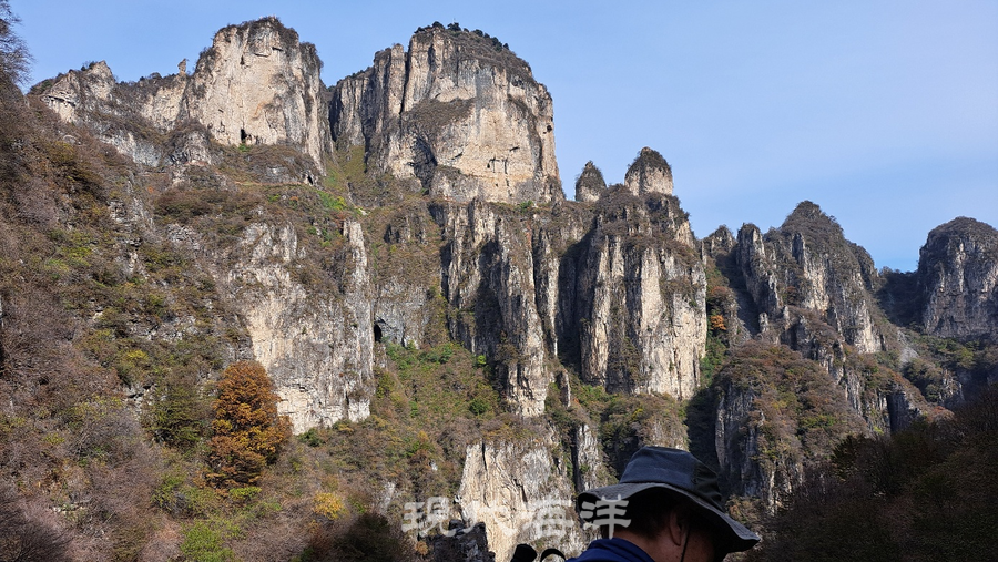 신비스럽고 아름다운 타이항산 봉우리