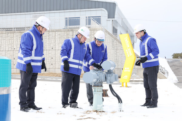 한국수자원공사(K-water, 사장 윤석대)는 최근 한파에 대비하여 수돗물 공급에 지장이 발생하지 않도록 예방적 안전 점검 및 비상 대응체계를 강화했다.