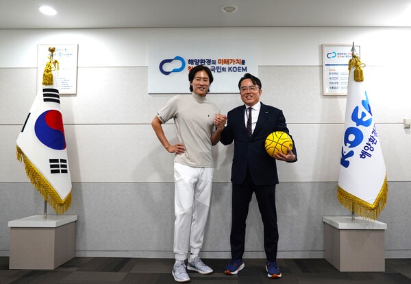 전 농국 국가대표 우지원 선수가 17일 KOEM을 방문했다.