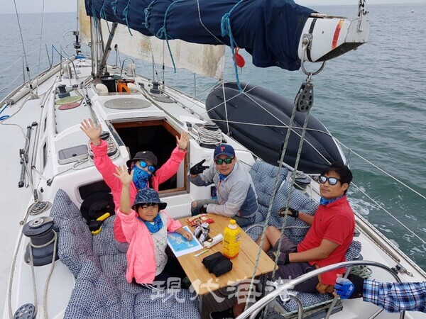 카발리에 요트클럽