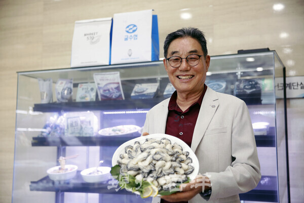 지홍태 굴수하식수협 조합장